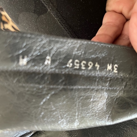 Rare early 2000s Stuart Weitzman boots sleek 4” heel with a chic pointy toe - Picture 6 of 7